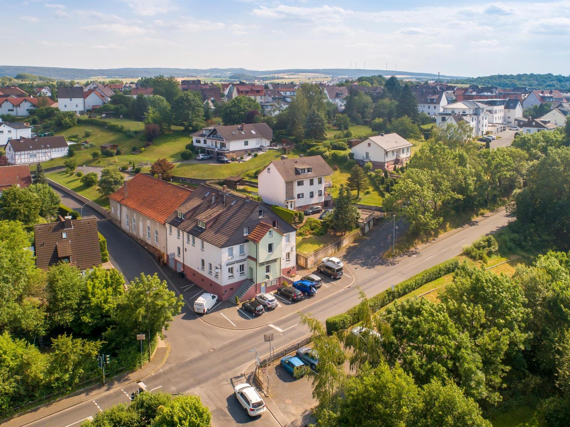 Landhotel Zum Niestetal Luaran gambar